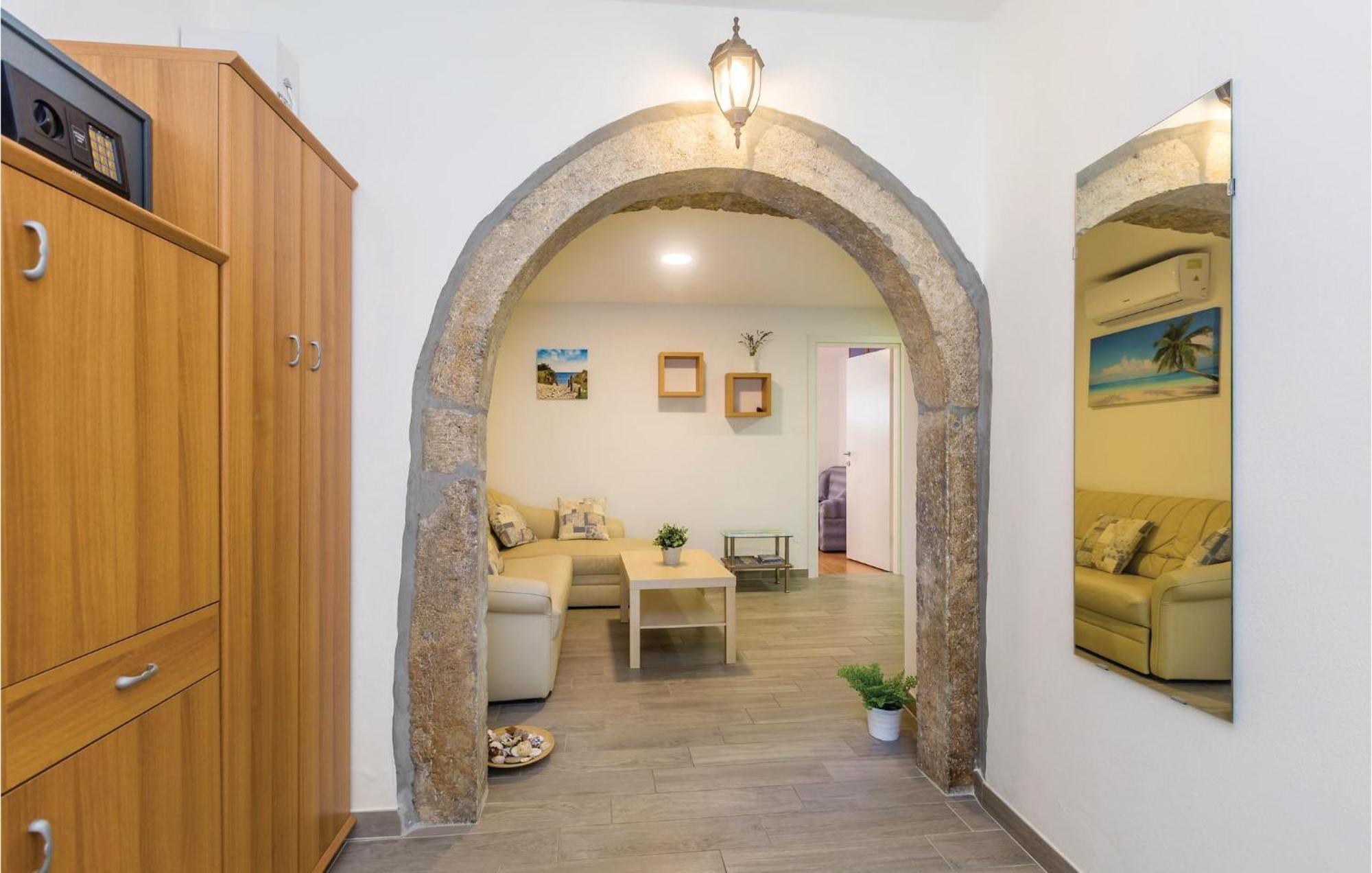Gorgeous Apartment In Krk With Wifi 普纳特 外观 照片